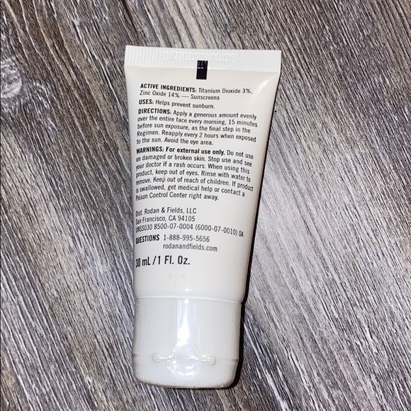 Rodan+Fields UNBLEMISH Shine-Free Lotion